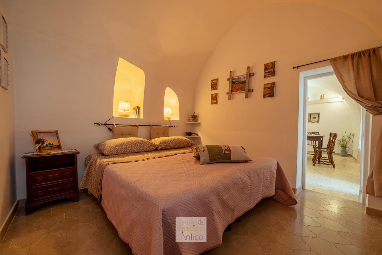 Villa Trullo Dal Fascino Antico Locorotondo Exterior foto