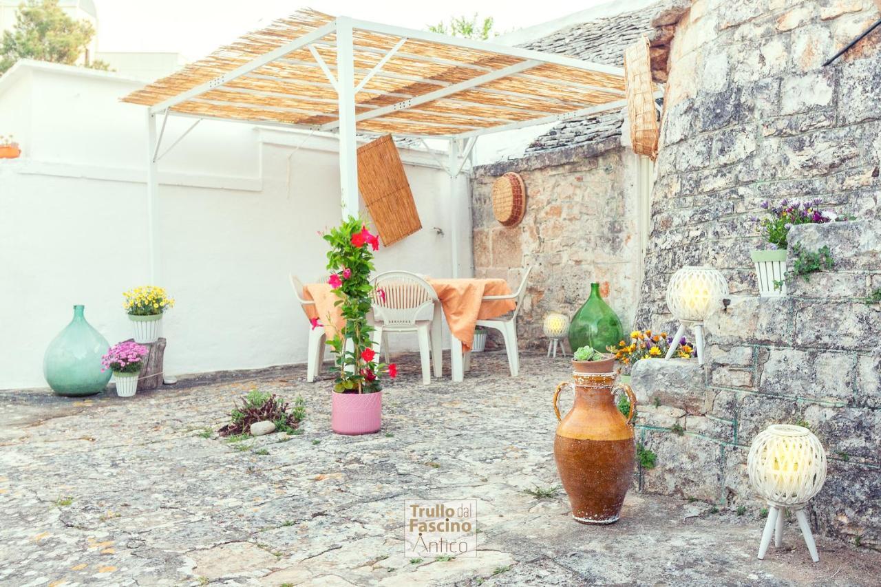 Villa Trullo Dal Fascino Antico Locorotondo Exterior foto