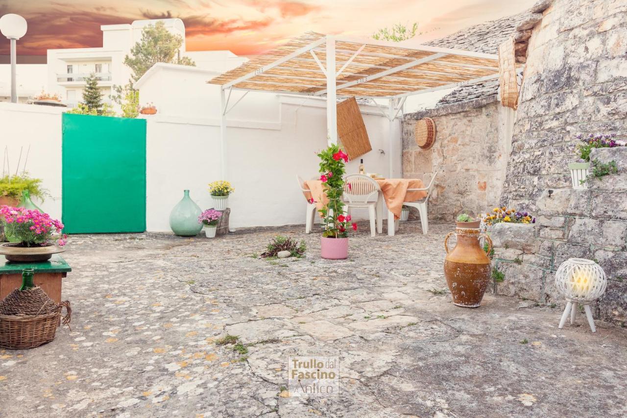 Villa Trullo Dal Fascino Antico Locorotondo Exterior foto